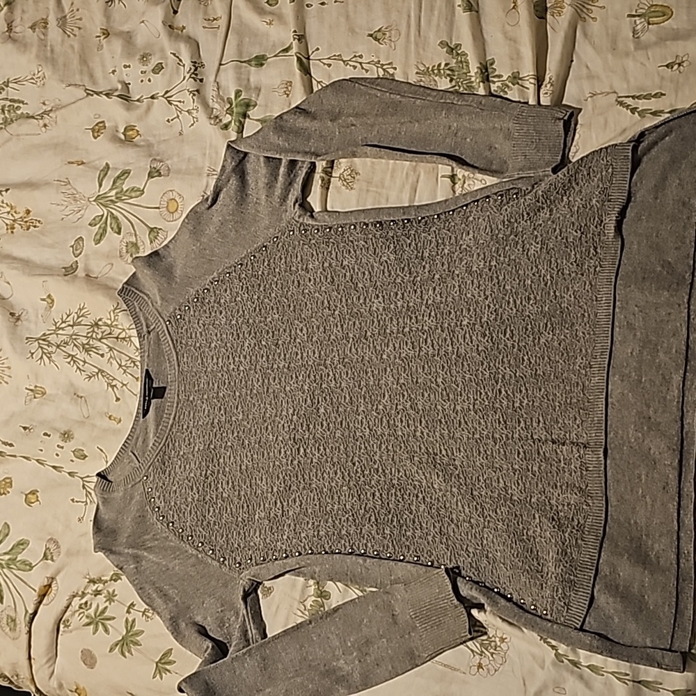 Sweater - Picture 2 of 4